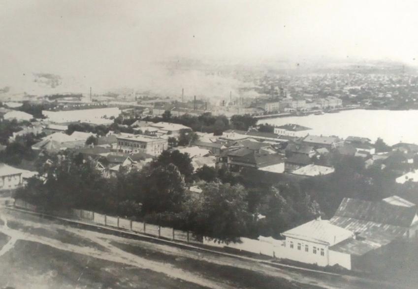 Конец 1900-х Строится Дом подрядчика Бусыгина