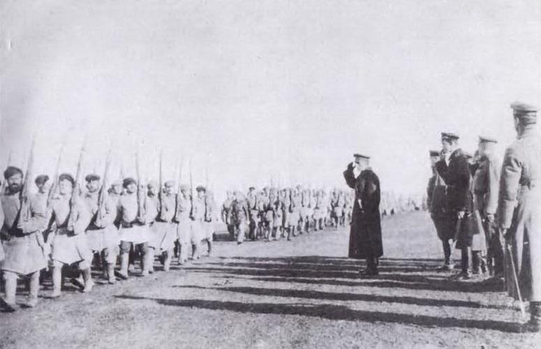 Ижевское восстание (1918 г.) и Ижевская дивизия (1919-1923 гг.) 25 ppsiz.ru 1919 год Смотр Ижевской стрелковой дивизии адмиралом Колчаком