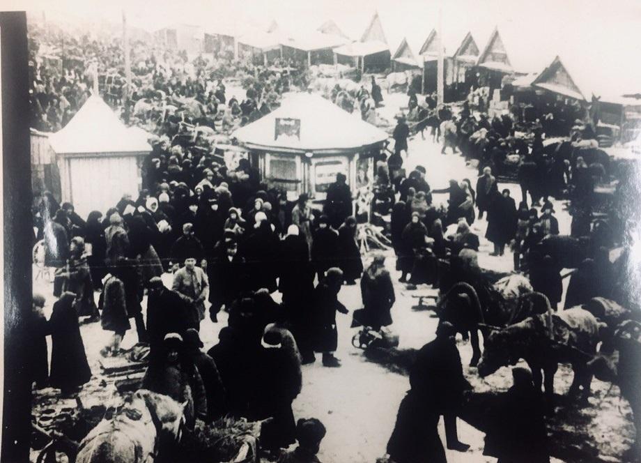 1925 год Рынок на улице Базарной Коммунальной