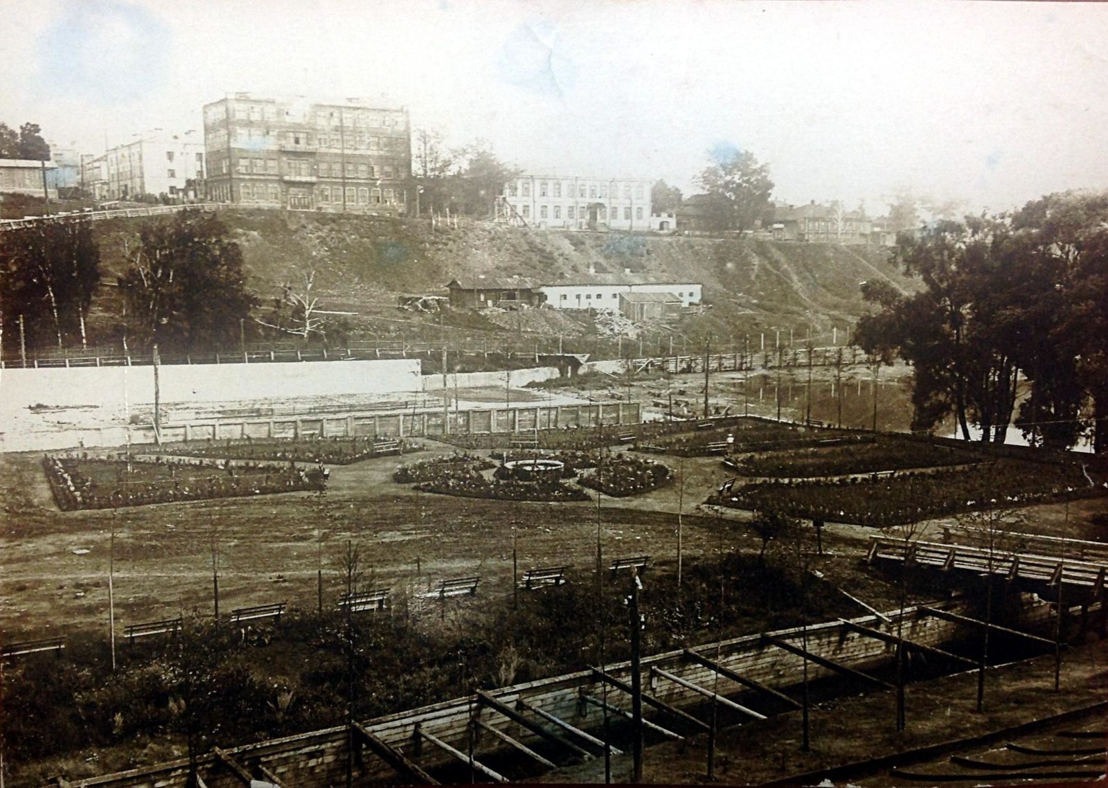 1936 год Вид на улицу Свердлова из сквера Ижстальзавода