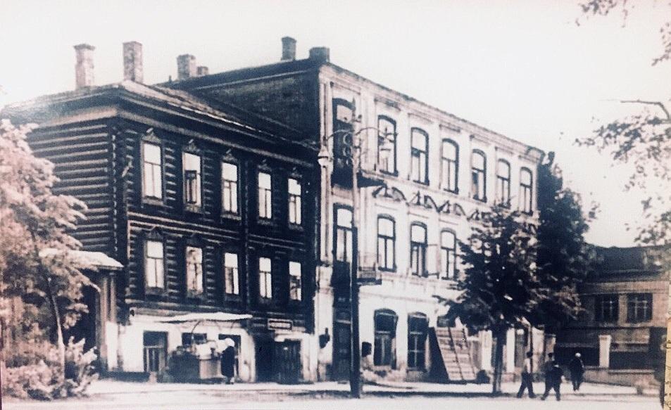 1940-1960-е Улица Горького бывший дом купца Тихонова