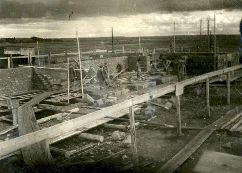 1944 год Бутовая кладка цокольной части здания Ижевского вокзала