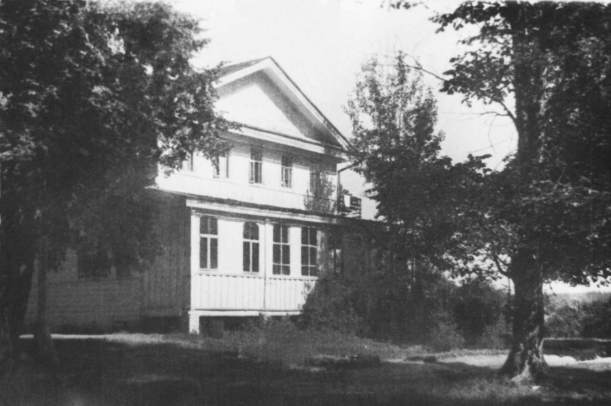 Юровский мыс. Дача фабриканта А.Н.Евдокимова 10 ppsiz.ru 1950-е Дача фабриканта Евдокимова на Юровском мысу
