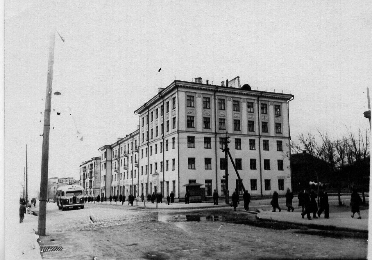 1954 год Перекрёсток Советской и Свободы дом Советская 15