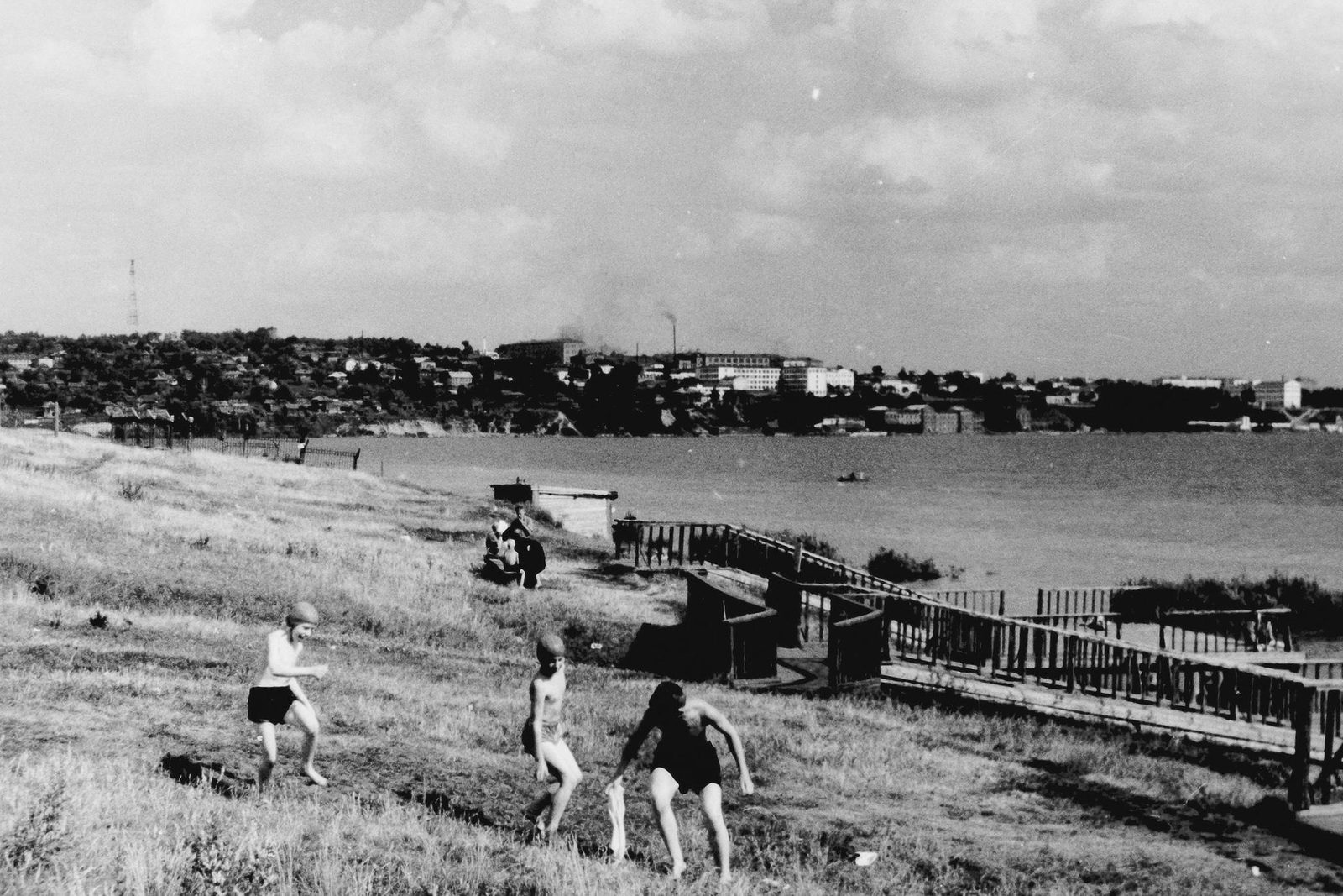 Колтома (Городок металлургов). 77 ppsiz.ru 1958 год На берегу пруда в Колтоме