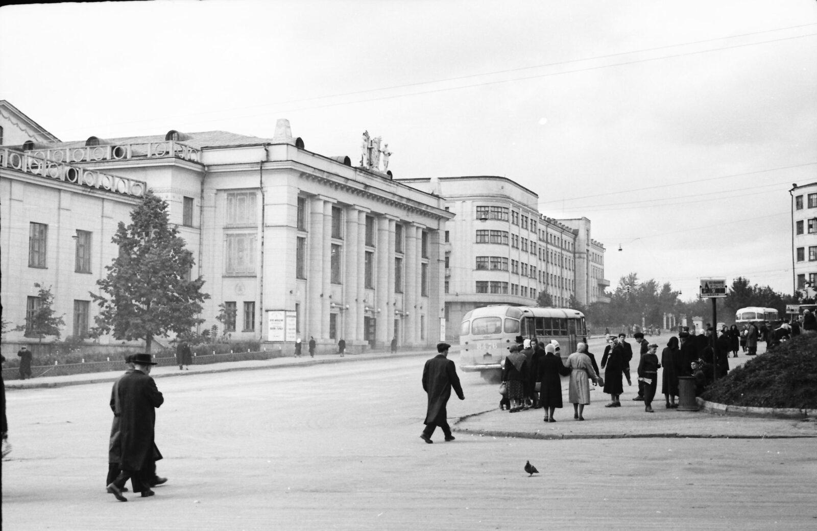 1959-1960 год Улица Горького Дворец культуры машиностроителей