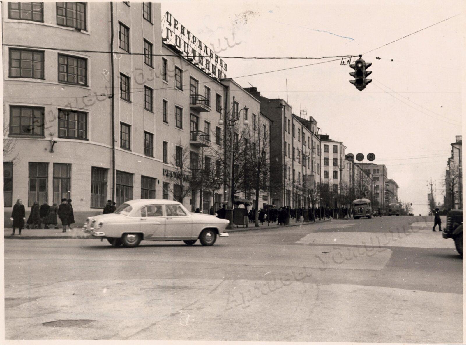 Перекрёсток Горького и Советской. 79 ppsiz.ru 1960-е Перекрёсток Горького и Советской