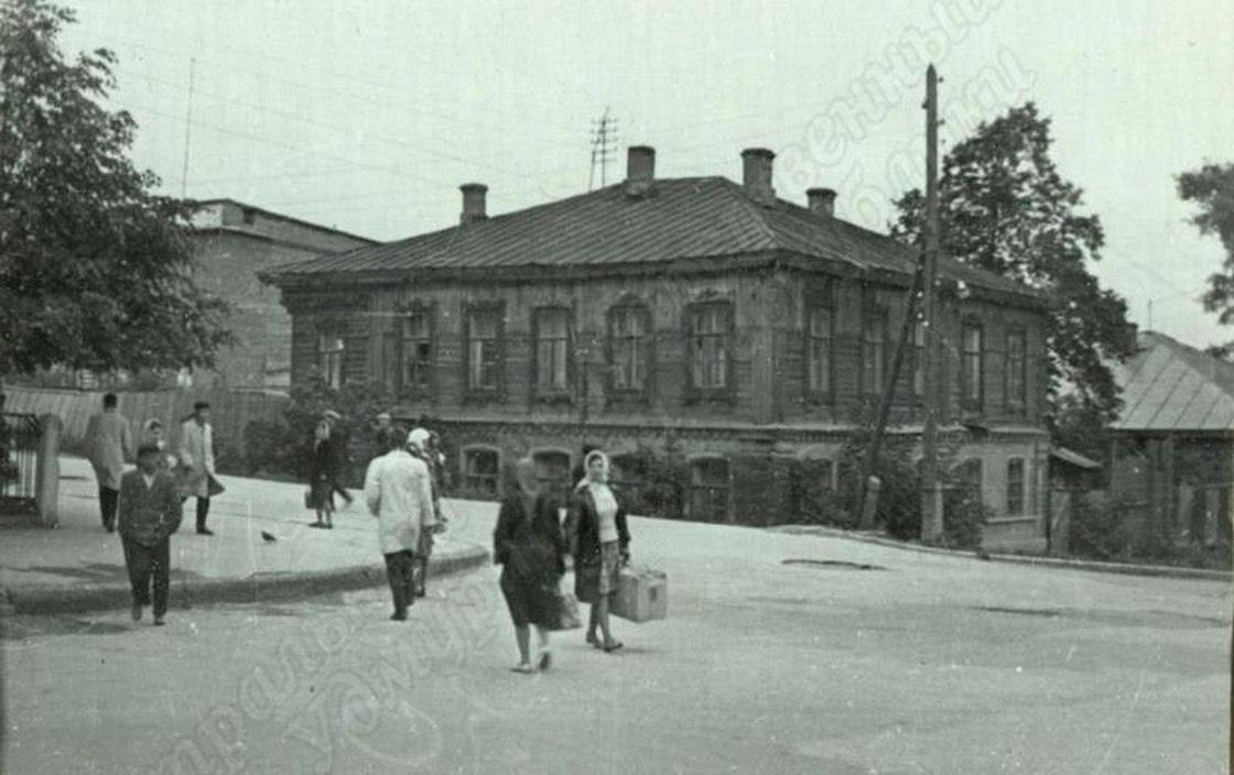 1960-е Перекрёсток Труда и Красной