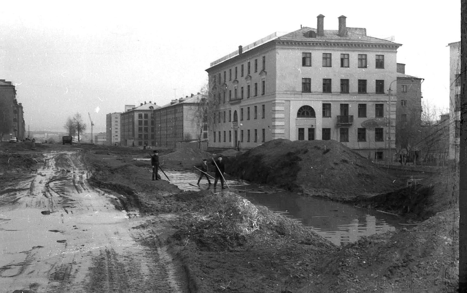 1968-1969 Катание на плотах на улице Удмуртской
