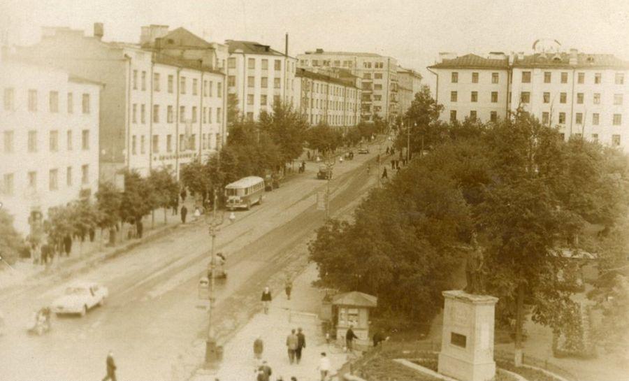 Перекрёсток Горького и Советской. 81 ppsiz.ru 1968 год Перекрёсток Советской и Горького