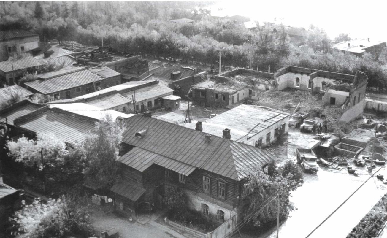 1969-1970. Улица Горького Снос купеческих домов под расширение Мотозавода