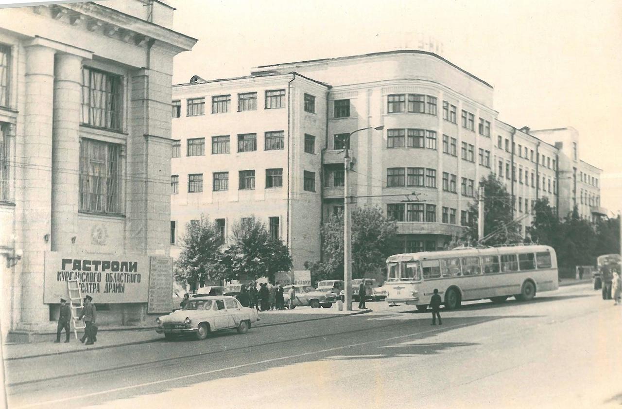 Перекрёсток Горького и Советской. 82 ppsiz.ru 1969 год Перекрёсток Горького и Советской