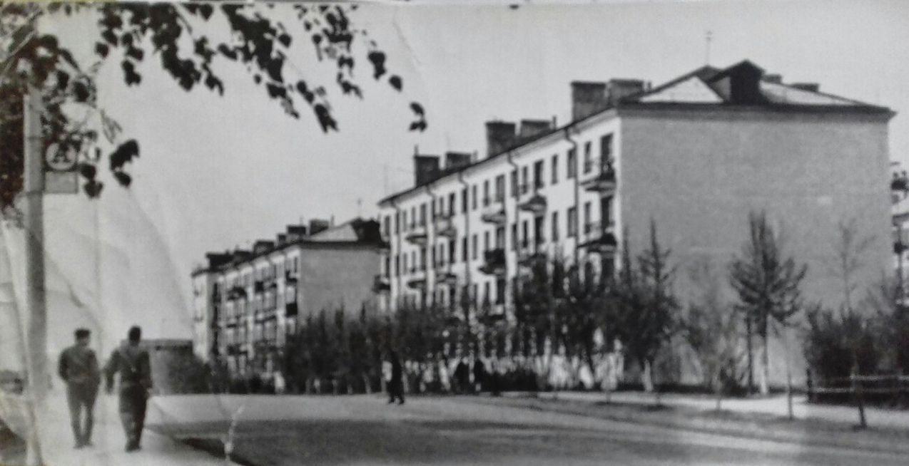 Колтома (Городок металлургов). 89 ppsiz.ru 1970-е Городок Металлургов Улица 50 лет ВЛКСМ (напротив 21 гастронома