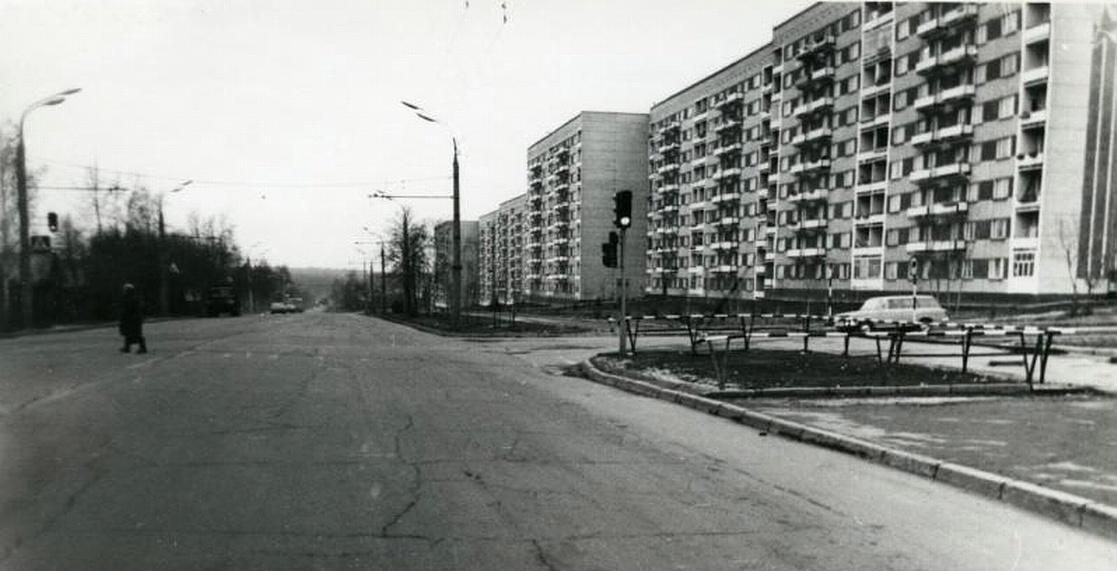 1982.10.28 Перекрёсток Пушкинской и переулка Северного