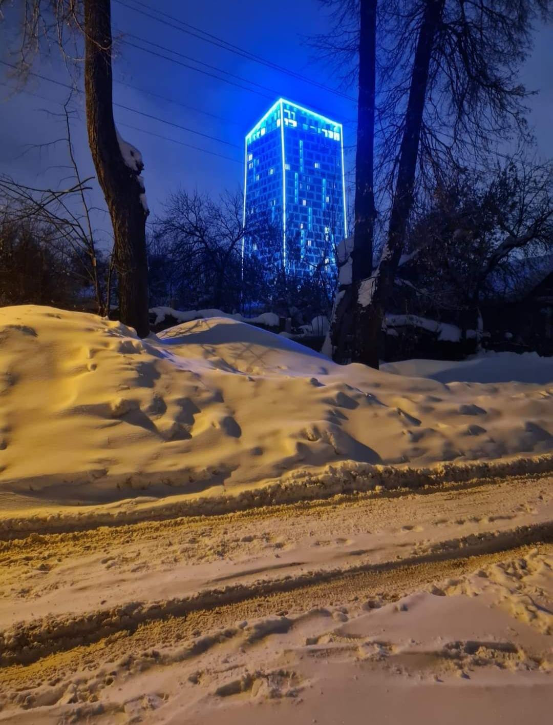 Контрасты Ижевска 44 ppsiz.ru 2022 год Ижевск вечерний Пушкинская 265 ЖК Ocean-City