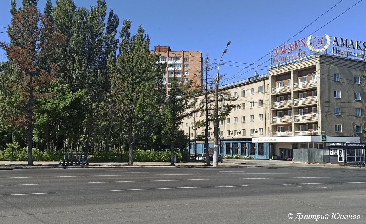 2022.08.20 Перекрёсток Пушкинской и Наговицына Гостиница AMAKS Центральная