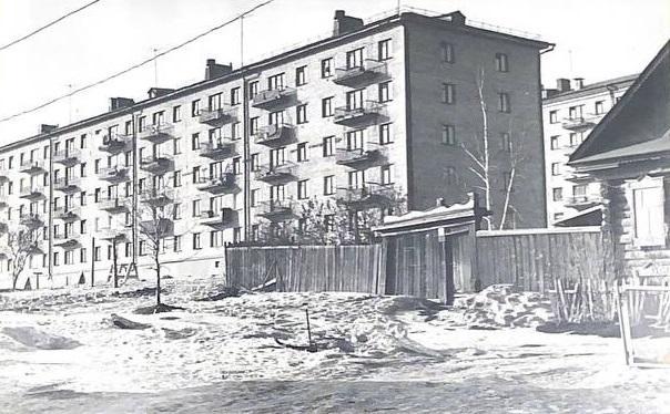 Колтома (Городок металлургов). 92 ppsiz.ru nachalo 1970 h. zhiloj dom na ulicze srednej 50 let pionerii ppsiz.ru
