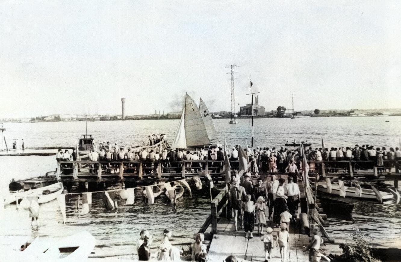 1957 год. Первый республиканский фестиваль молодёжи 39 ppsiz.ru Открытие водного праздника на Ижевском пруду 16 июня 1957 года