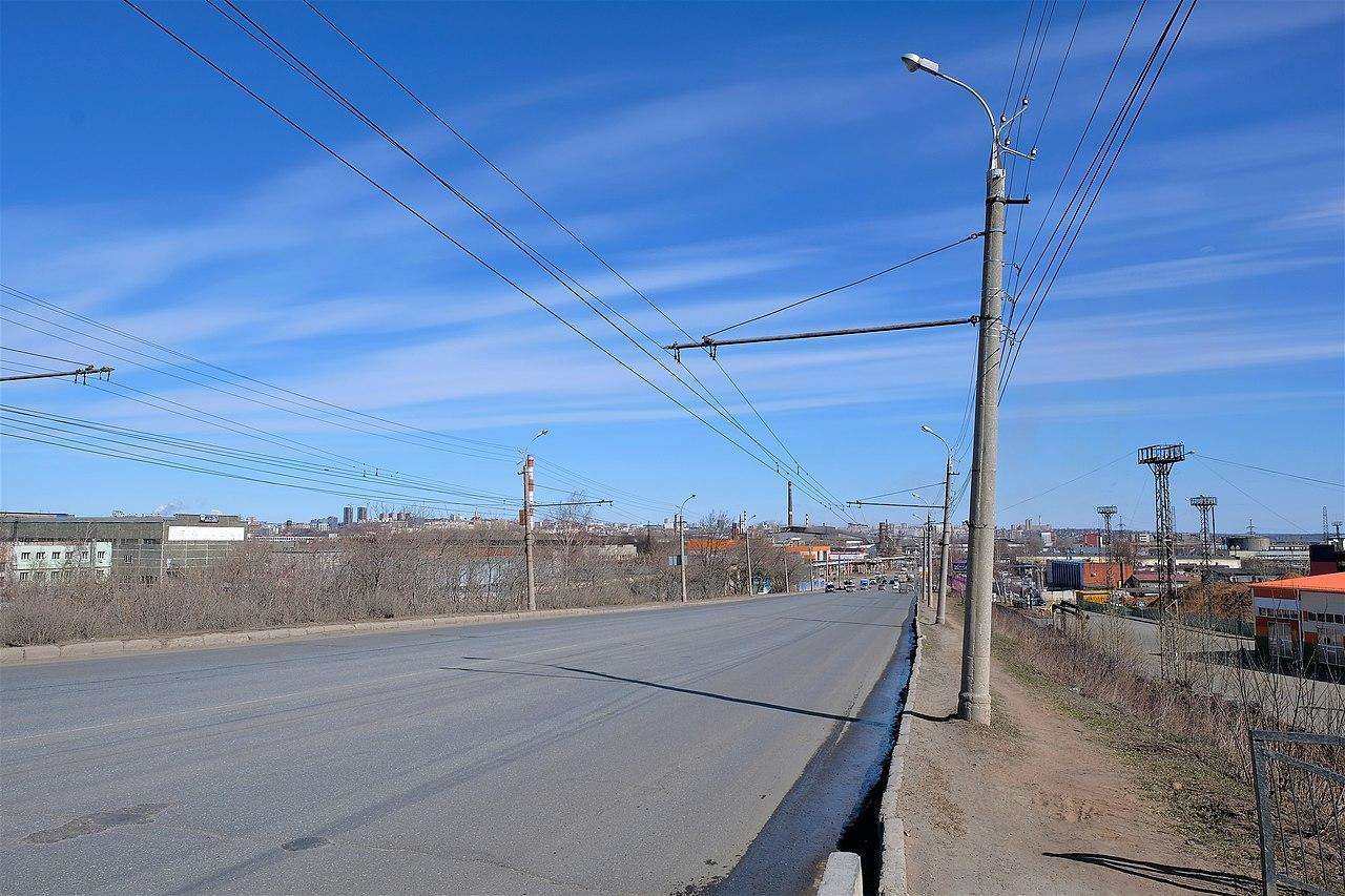 Вид на восток с моста через жд ветку